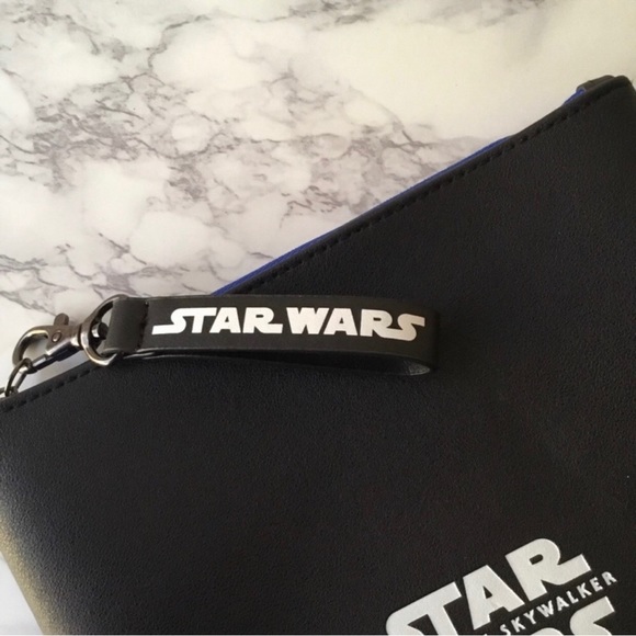 Star Wars travel toiletry or accessory bag the zipper pull also a keychain new - Picture 3 of 6